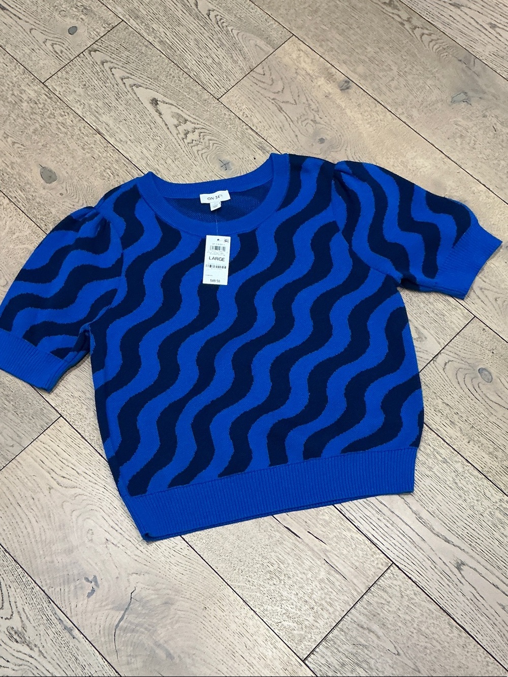 Woman’s Macy’s On 34th blue wave short sleeve knit pullover top. Large. NWT!Cute